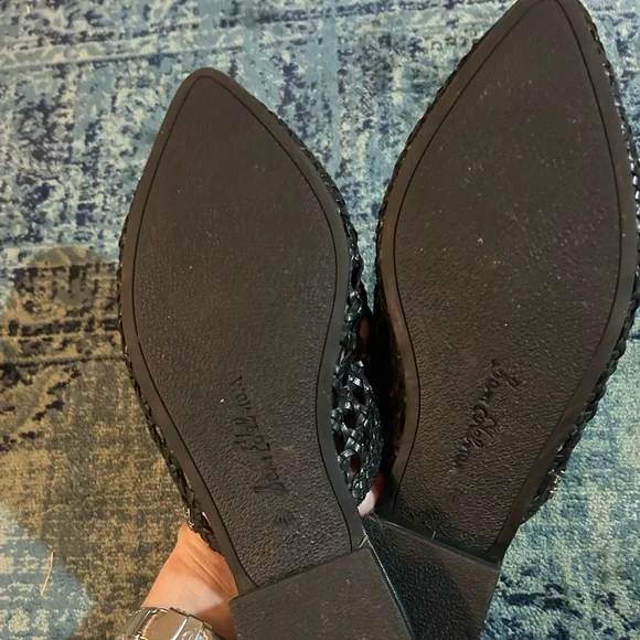 Sam Edelman black leather cut-out slides / mules. 7.5. - Picture 3 of 3